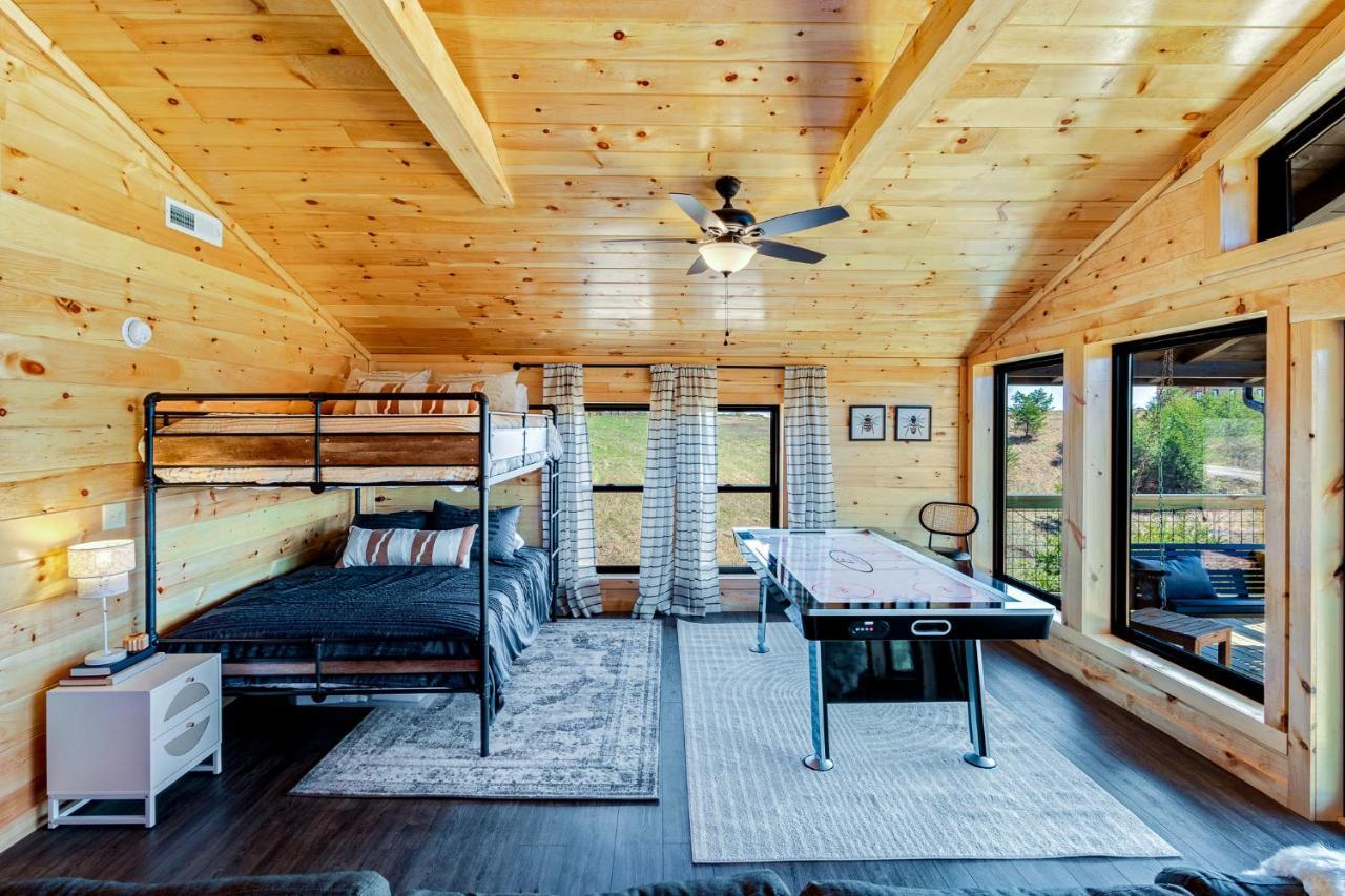 Вілла Honey Bee Hideaway Rogers Екстер'єр фото