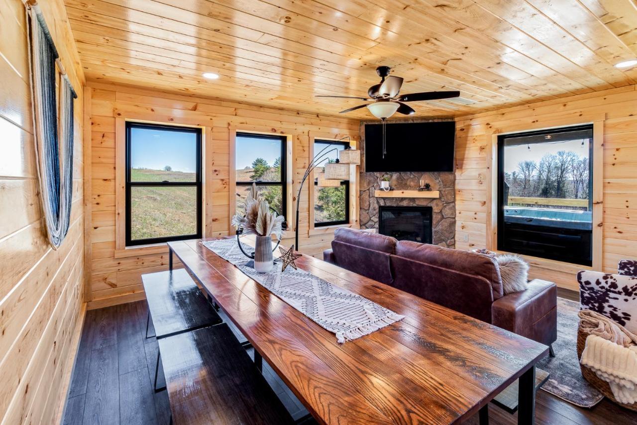 Вілла Honey Bee Hideaway Rogers Екстер'єр фото