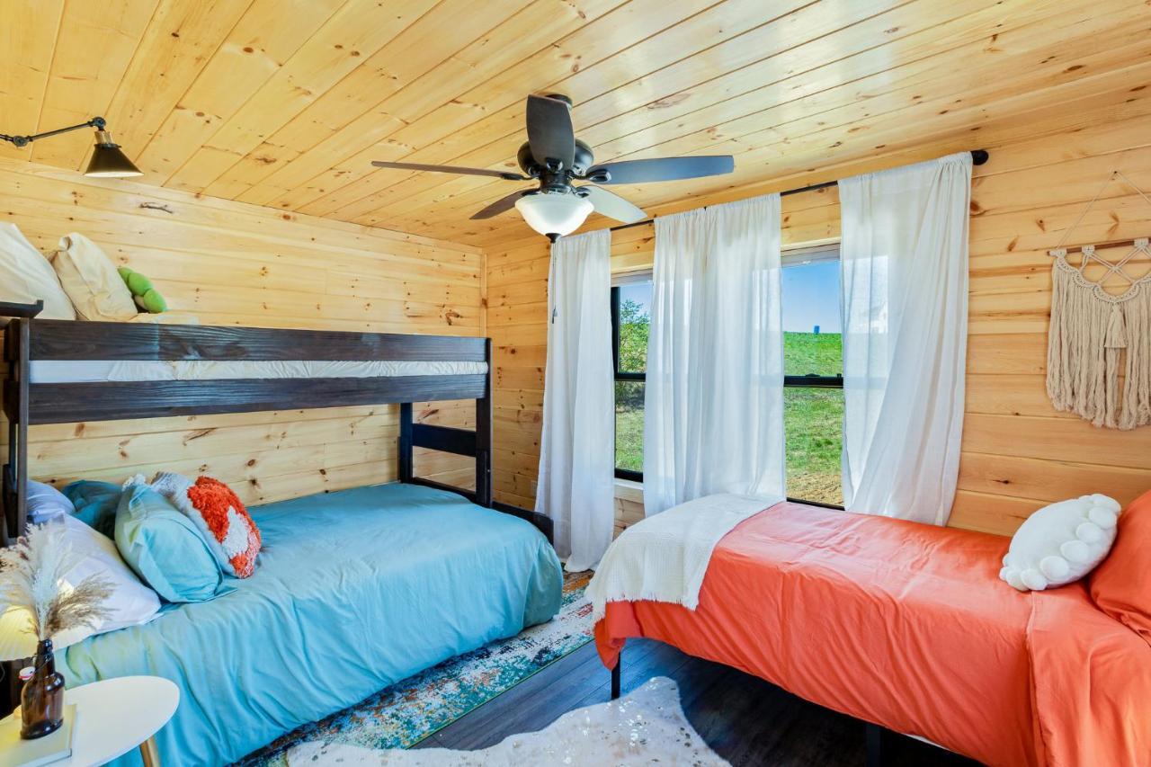 Вілла Honey Bee Hideaway Rogers Екстер'єр фото